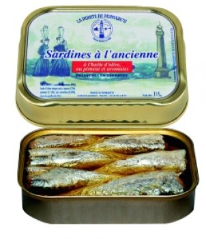 Sardines à l'ancienne, à l'huile d'olive, au piment et aromates